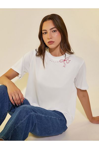 Styli Graphic Print Short Sleeve T-Shirt