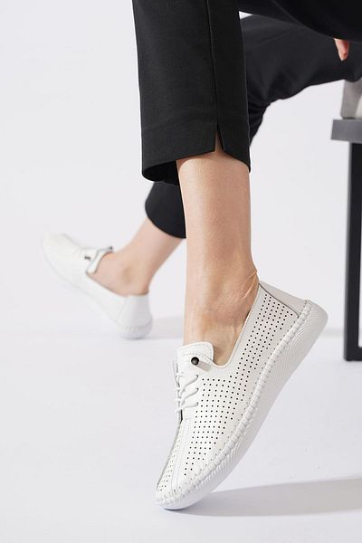 Moda Pie Fernas Bat Laser Genuine Leather Women's Shoes White Skin