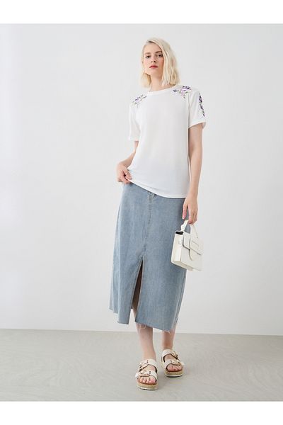 Styli Embroidered Round Neck Short Sleeve T-Shirt
