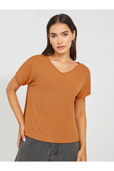 Styli Solid Regular Fit V-Neck T-Shirt
