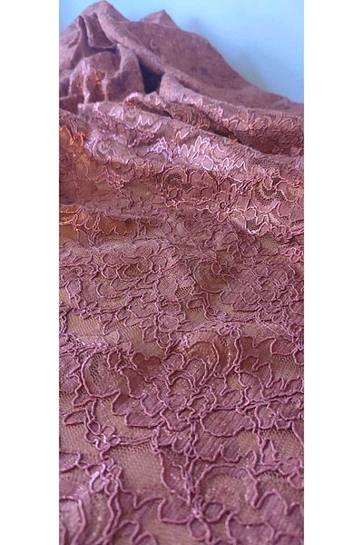 River Fabrics Lace Brown with Foil Cord 1.5 Meters