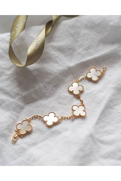 HISCOSMETIC Women's Gold Chain Viral Clover Pink Detailed Double Sided Bracelet