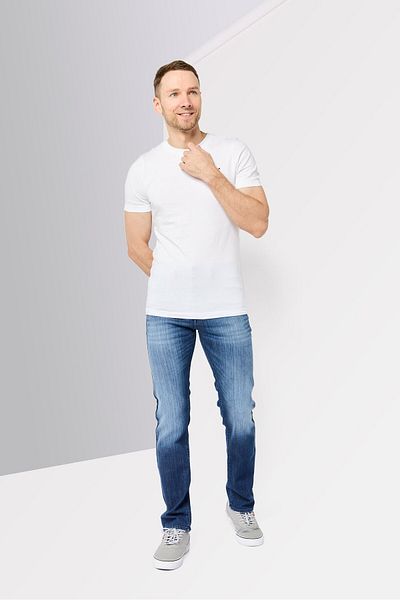 Diesel Men Buster Tapered Stretchable Denim Jeans, Washed Blue