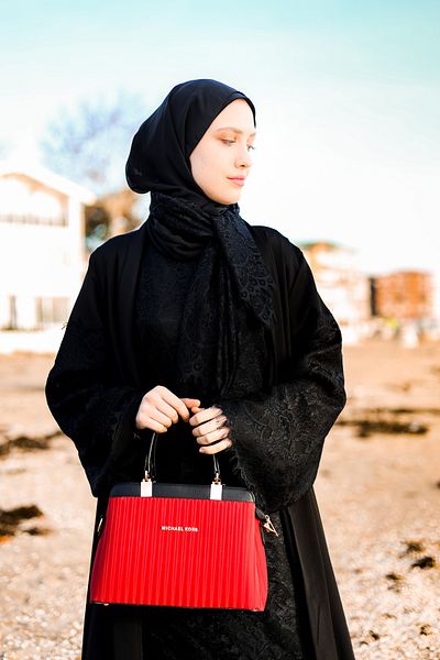 HARİKA WEAR Black Ferace Set with Lace Detail (Including Dress and Shawl)