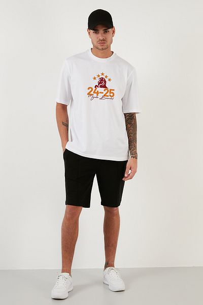 OFFSIDESIGN Unisex White Oversize T-Shirt Yellow Red Fan 25. Championship 5 Star Maies Are Ours
