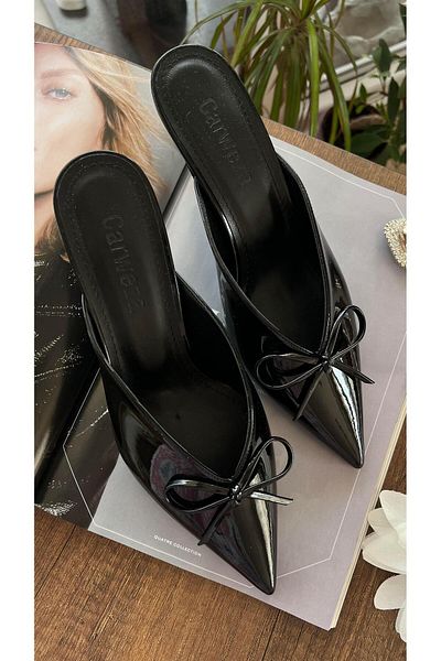 carweza Belen Black Bow Patent Leather Short Heel Slippers