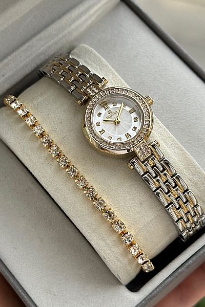 Homies Women's Wristwatch Small Case with Stones for Engagement and Wedding Gift Box with Bracelet Gift.