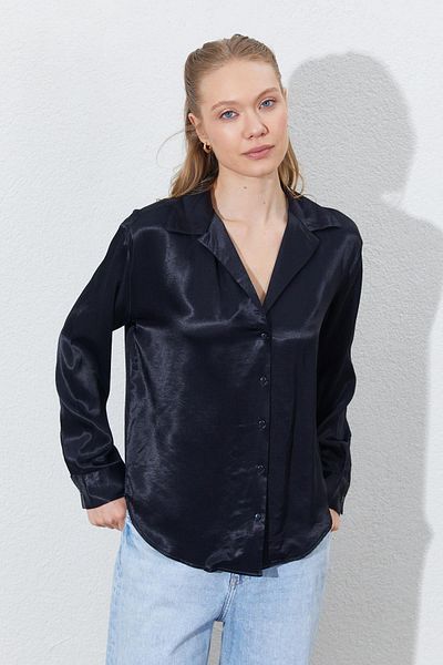 TENA Women's Black Buttoned Shirt