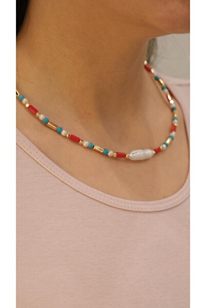 Jerie Turkuaz ve Kırmızı Boncuk Detaylı Barok İncili Kolye