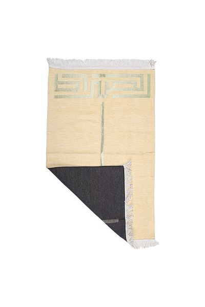 MANASEK Square Shanil Prayer Mat (115 x 67 cm)