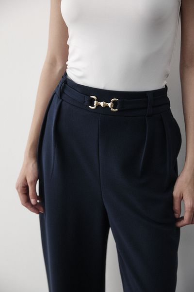 JASTE Women's Half Elastic Buckle Belt Detailed Knitted Crepe Trousers