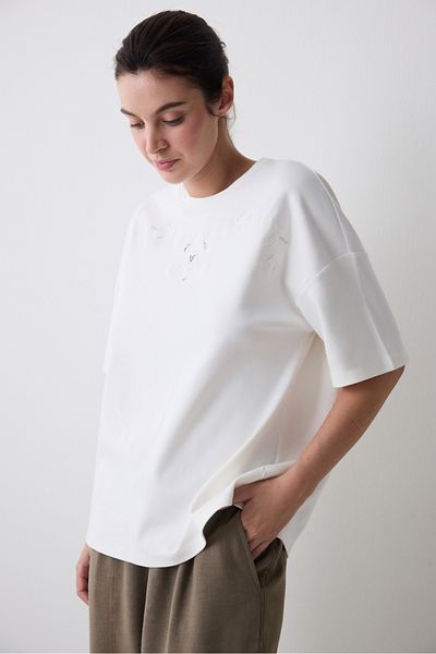 Penti Brode Detailliertes, übergroßes, cremefarbenes T-Shirt