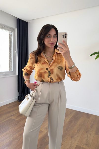 BİRCANÇİL Lika Orange V-Neck Patterned Satin Shirt