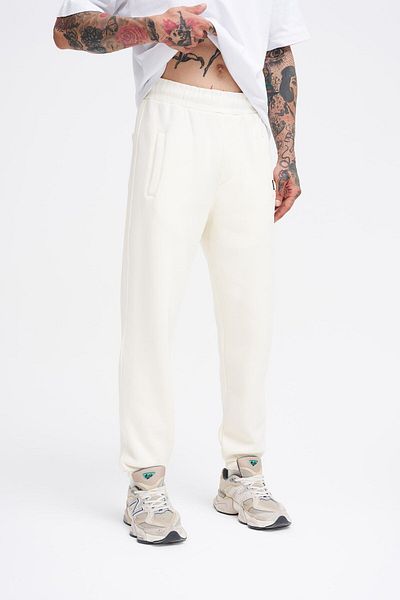 Machinist Men's Basic Jogger Relaxed Ecru Sweatpants