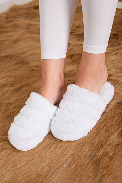 TOFİSA Білі плюшеві жіночі домашні капці - 23325