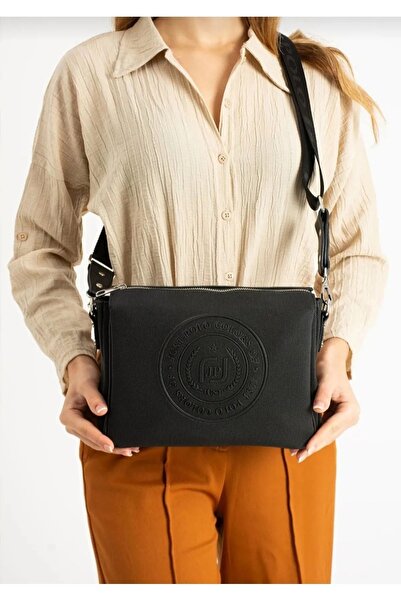 Just Polo حقيبة كروس نسائية منقوشة من العلامة التجارية Arma