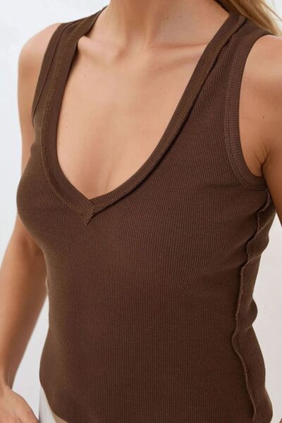 Hiccup V Yaka Ters Dikiş Detaylı Kolsuz Slim Fit Örme Üst