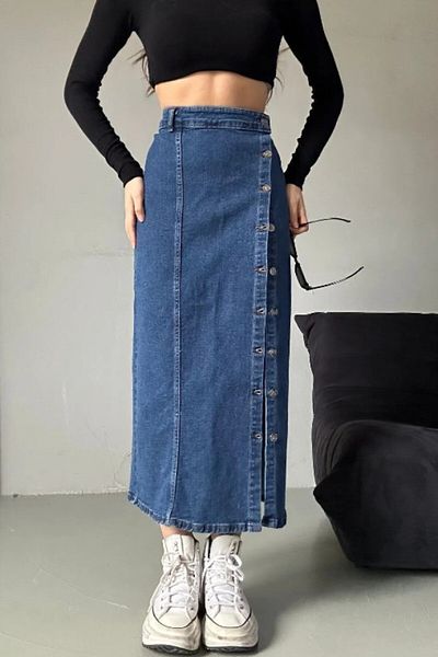 TOFİSA İnci̇ Wears Dark Blue Buttoned Denim Skirt