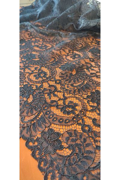 River Fabrics Shawl Pattern Corded Lace Black 1.5 Meters