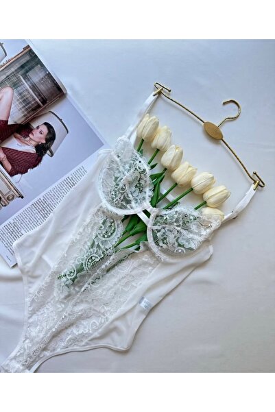 Fanwet Γυναικείο φανταχτερό εσώρουχο με δαντέλα και στρινγκ