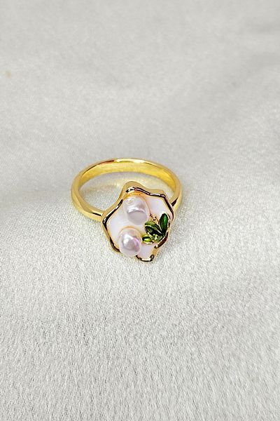 WONDER TOUCH Steel White Pearl Flower Art Ring,Adjustable for Color Summer,Not Tarnish Ring,Beach Jewelry