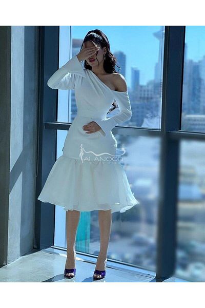 ALANOOD FASHION A distinctive white midi dress for Eid