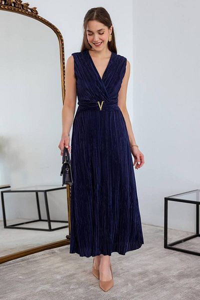 Varyete Double Breasted Collar V Crinkle Fabric Midi Dress with Metal Accessories