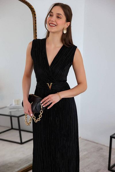 Varyete Double Breasted Collar V Crinkle Fabric Midi Dress with Metal Accessories