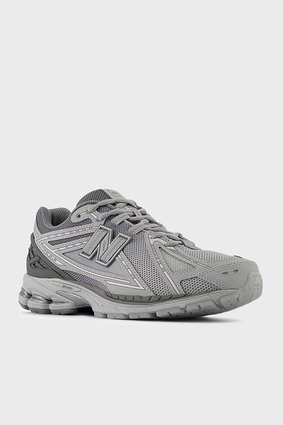 New Balance Logo Thick Sole Sneaker Shoes Shoes U1906Rny