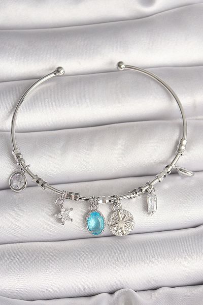 Clariss Brass Silver Color Hanging Compass Figure Heart Detail Charm Women's Bracelet