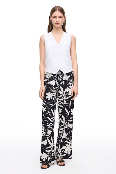 Perspective White Holas Comfortable Fit V-Neck Vest