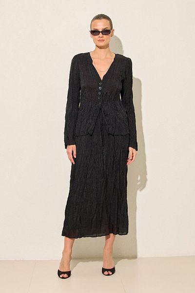 Setre Black Comfortable Cut Full Mold Midi Length Skirt with Elastic Detail at the Waist