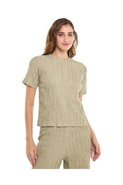 R&B بلوزة منقوشة برقبة دائرية وأكمام قصيرة