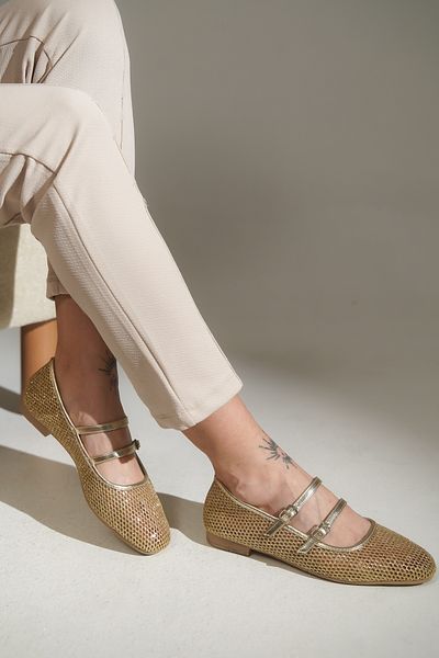 lovitto Women's Tape Buckle Detailed Leather Mesh Gold Ballerinas