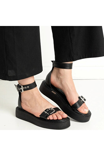 exclusives.ro Sandale Negre Cu Catarame Metalice