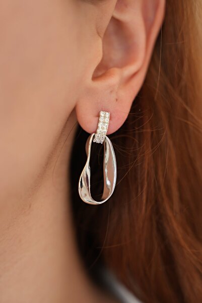 Ladies&Gentlemen أقراط Vip فضية اللون مع تفاصيل حجر الزركون