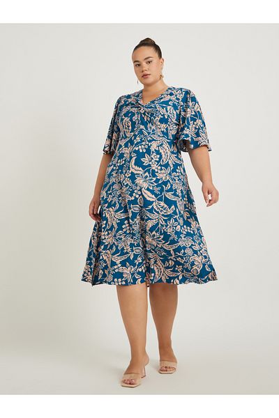 Styli Plus Size V-Neck Short Sleeve A-Line Midi Dress