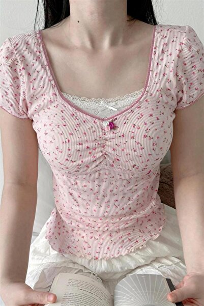 Karakedi Pembe Büzgülü Çiçekli Desen Lolita Y2K Kısa Kollu Crop