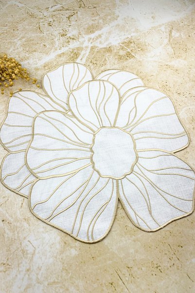 WEARE2 Cream Beige Colored Bloom Flower Embroidered 2-Piece American Service