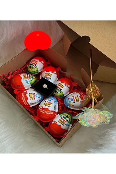 ArtBDesign Kutusunda 8 adet kinder joy solmayan gül ve ciddi ilişki yüzüğü