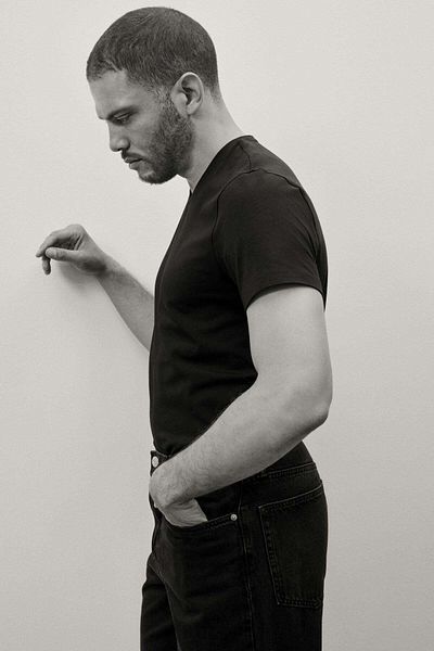 H&M V-neck T-shirt Slim fit