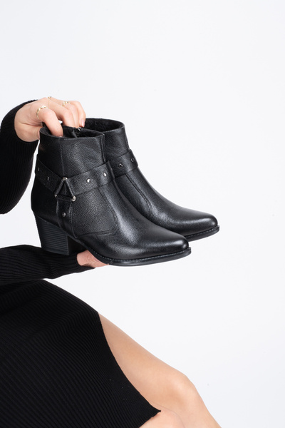 Clara Jones Hakiki Deri Kadın Günlük Bot