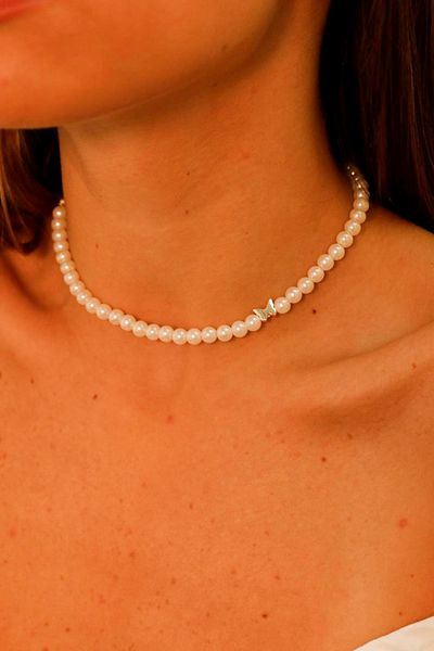 Modex Butterfly Figured Row of White Pearl Necklace (32cm)