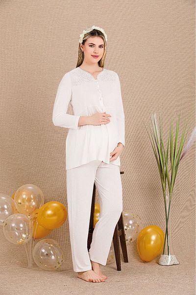 LADY'ES Ecru Lace Detailed 3-Piece Maternity/Set with Dressing Gown