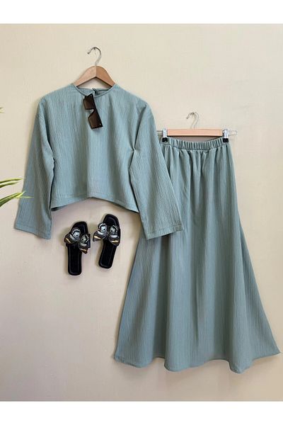 ENDAMIM Crop Skirt Suit
