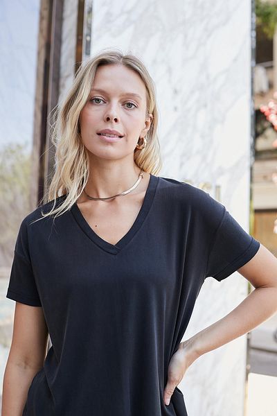 Jument Tricou cu mânecă scurtă pentru femei, modal mătăsos, din bumbac pieptănat, cu decolteu în V, cu umeri, bluză-negru