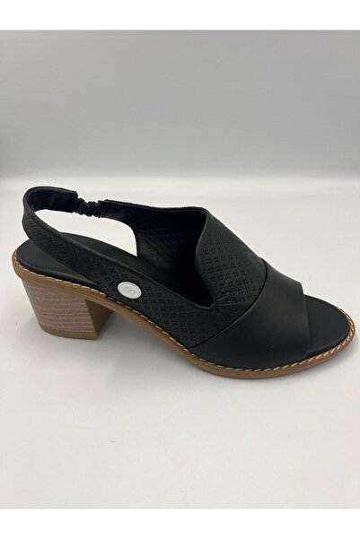 Mammamia Women's Casual Leather Sandals