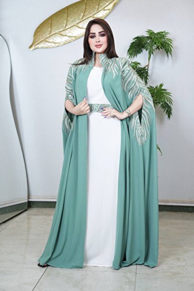 Gerenic جلابية فاخرة مطرزة بتصميم تراثي أنيقA-467