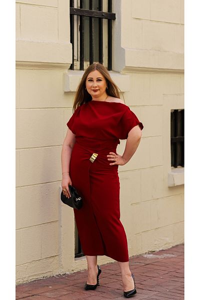 LAMAZONEEXXEN Modern Draped "Burgundy" Midi Dress with Buckle Waist