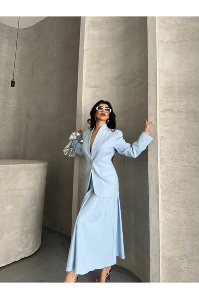 Bella Breeze بدلة نسائية بليزر بأزرار ذهبية اللون